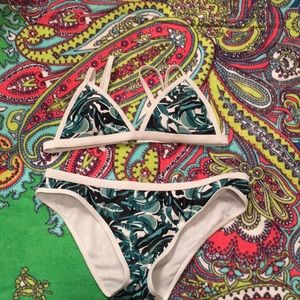 Trendy palm leave bikini